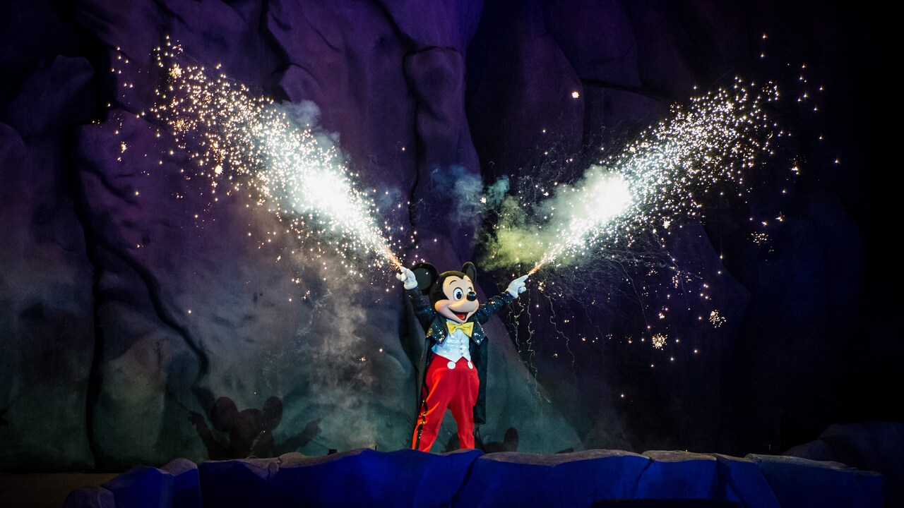 Fantasmic! Dining Packages