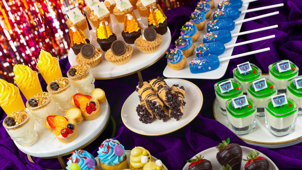 Magic Kingdom Fireworks Dessert Parties: Seats & Sweets