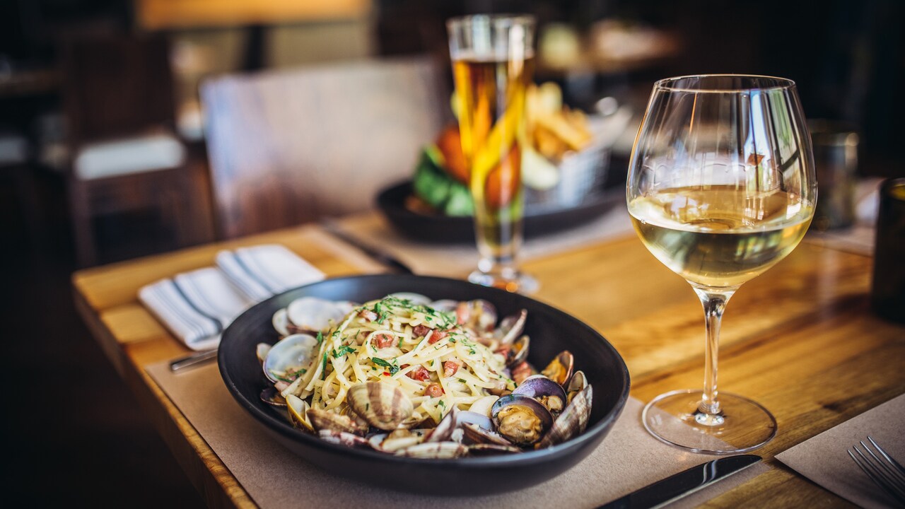 Wolfgang Puck® Bar & Grill